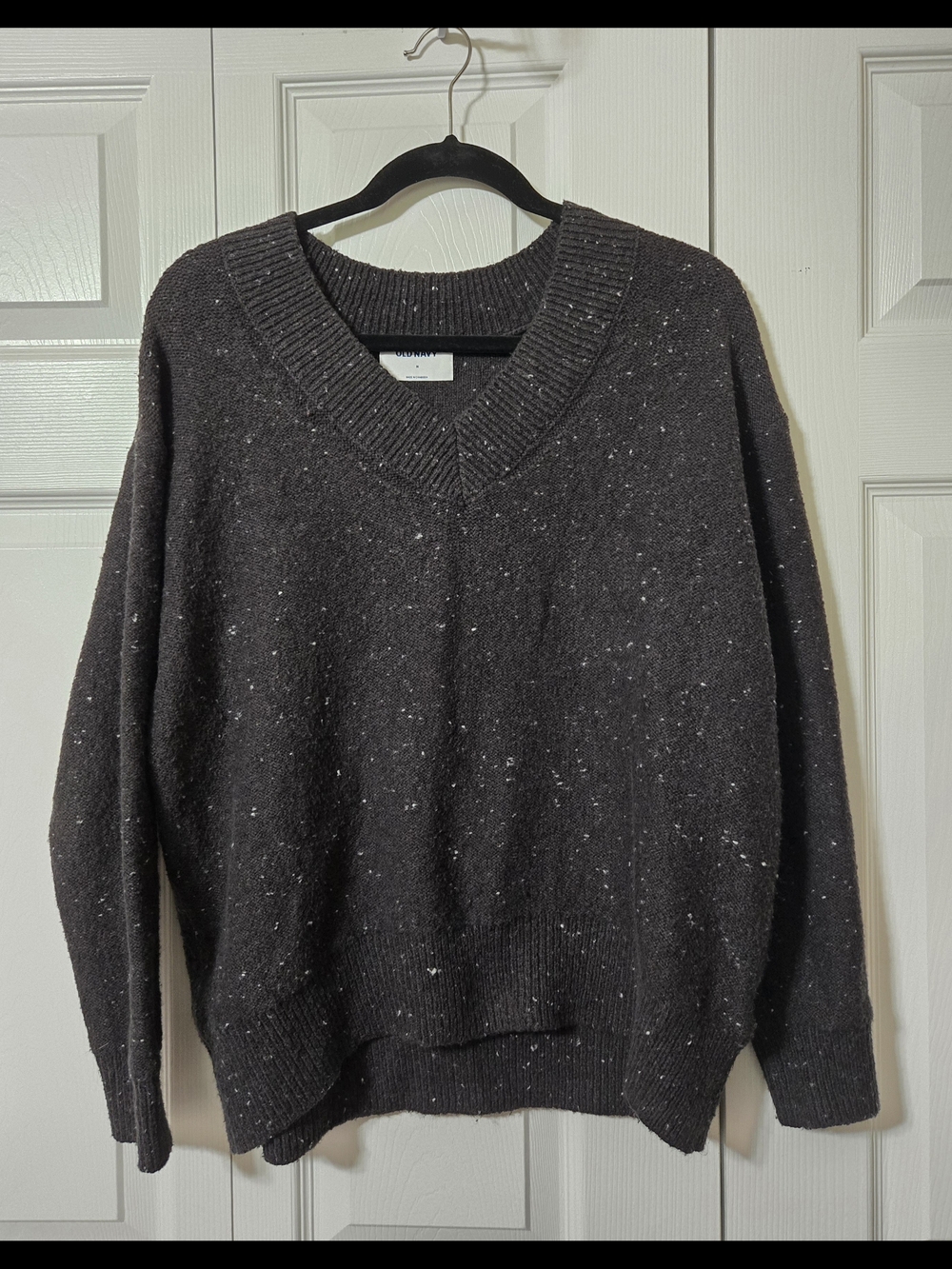 Old Navy Gray Sweater, Size Medium, Like New Condition